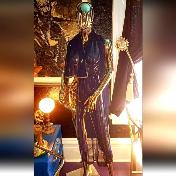 BEAUTIFUL SCARF! 😍 CHECK OUT MY STORE! THE MORE YOU BUY THE MORE YOU SAVE! 😁👍 - Picture 1 of 1